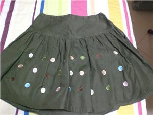 funky green balloon skirt :)