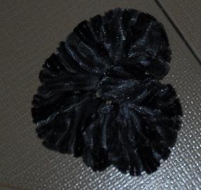 Black/grey scrunchie