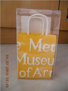 Metropolitan Museum of Art shopping Bag Stand 