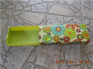 Cosmetic/Pencil Plastic Casing