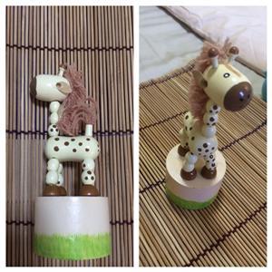 Giraffe figurine