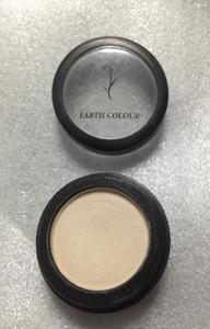 Red Earth Eyehshadow (PEARL)