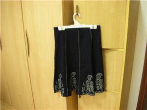 darkblue emboidery skirt (swop)