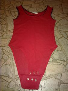 Red Sleeveless Top w buttons
