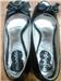 -size 35/36
-patent with cute black ribbons that give the shoes a schoolgirl charm
-unique texture
-barely worn
-meetups in the east, nel or town only