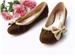 Very nice pumps from taiwan! Velvet material. Size 23.5 but in my opinion it fits a size 35 or 36 (size 5 or 6) better! No box

http://sg.auctions.yahoo.com/sg/i::270668534

