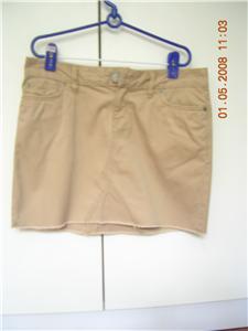 GAP khaki skirt 