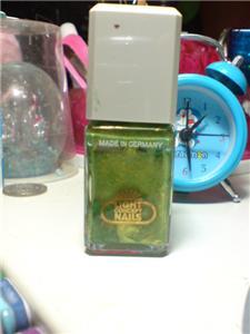 green nail polish