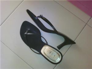 Black shoes size 5