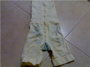 girdle light yellow