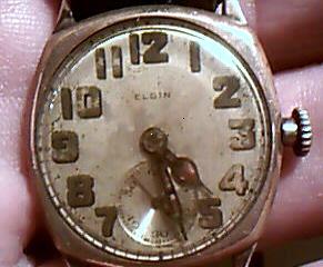 1926 ,  7 JEWEL ELGIN SMALL WATCH