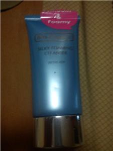 Bio essence Silky foaming cleanser