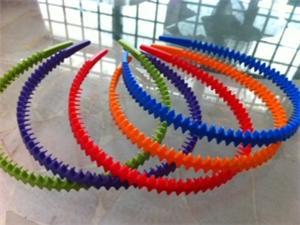 Hair bands (assorted colours)