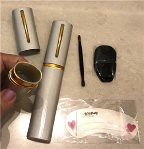 Makeup accessories 